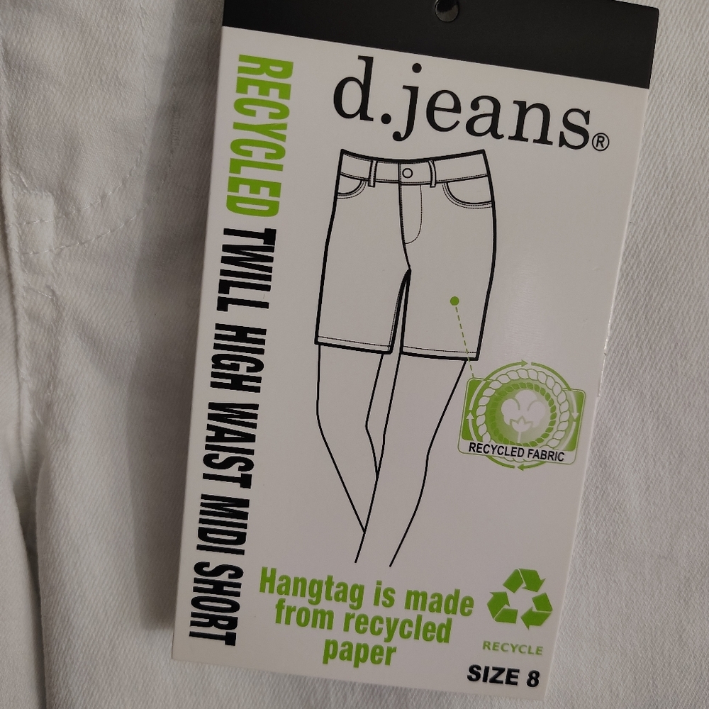 D. Jeans Women's Cream High Waist Shorts - Picture 4 of 9